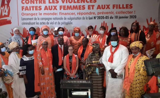 Violences &agrave; l&rsquo;&eacute;gard des femmes et des filles : 16 jours pour &eacute;lever la voix
