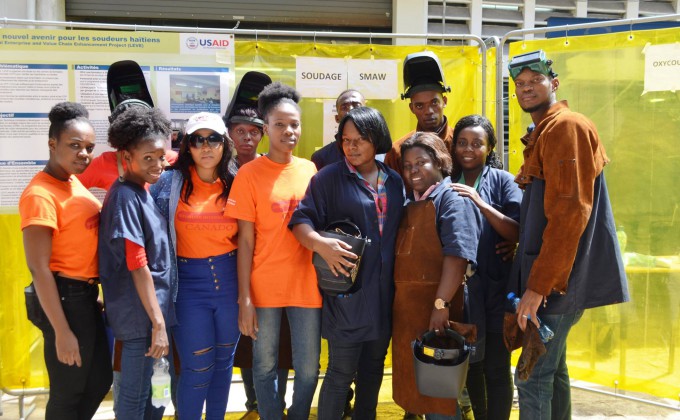 Ha&iuml;ti : Une formation professionnelle de haut niveau pour des jeunes de Carrefour-feuilles