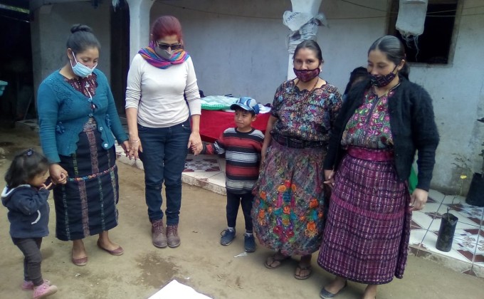Apprendre par la pratique : trois femmes entrepreneures autochtones en p&eacute;riode de pand&eacute;mie 